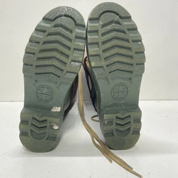 TORY BURCH EQUESTRIAN RUBBER BOOTS- size 6 - Picture 5 of 9